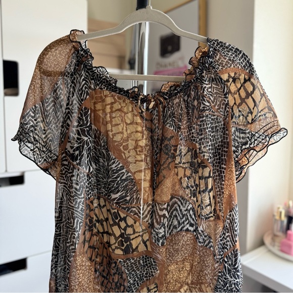 Animal Print Women's Top with Bubble Sleeves Size XL - Picture 3 of 3